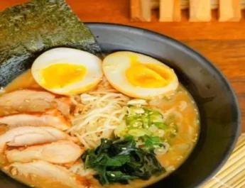 Kehalalan Ramen