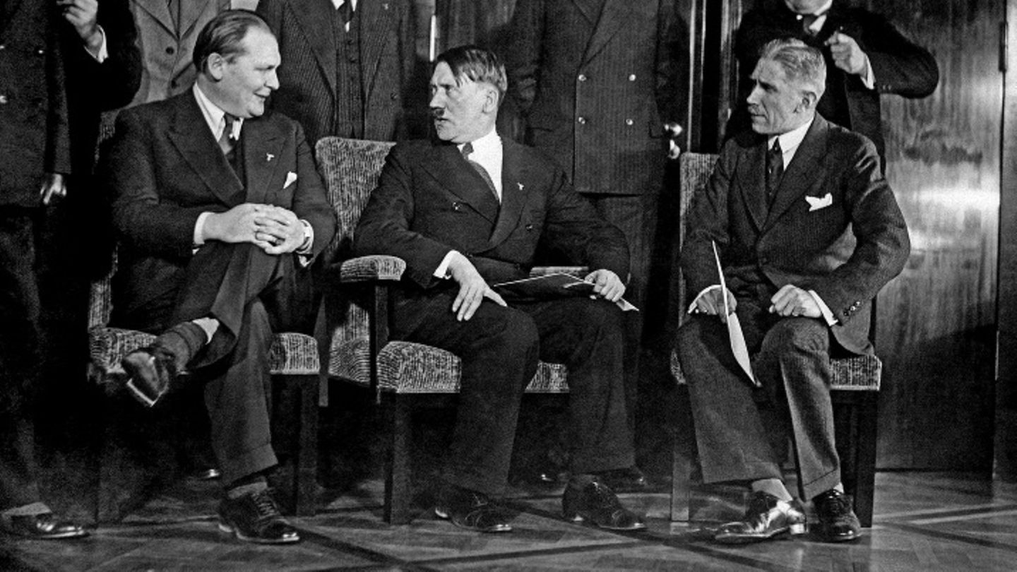 Membedah Konteks Sejarah: AfD, NSDAP, dan Dinamika Demokrasi