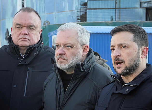 Dinamika Politik Ukraina: Korupsi dan Masa Depan Zelensky