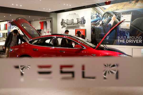 Tantangan Tesla: Hanya 100 Unit Terjual di India Sejak 2025