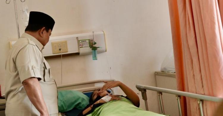 Prabowo Kunjungi Korban Kecelakaan Kereta, Investigasi Semakin Gencar