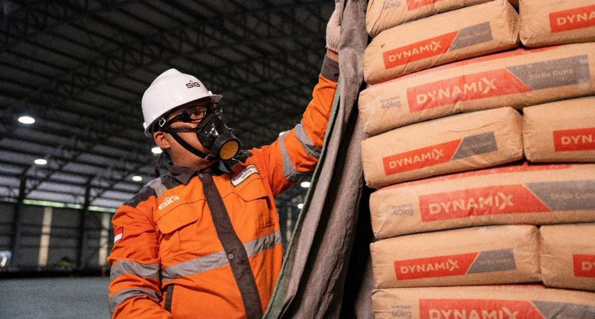 Semen Indonesia Hadapi Tantangan di Tahun 2025