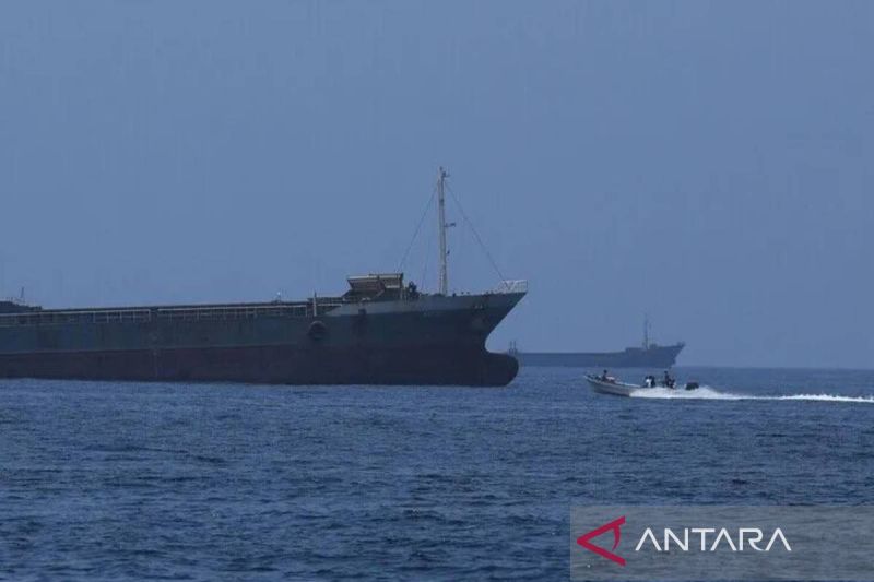 Ketegangan Memuncak: Serangan Kapal Tanker UAE di Hormuz
