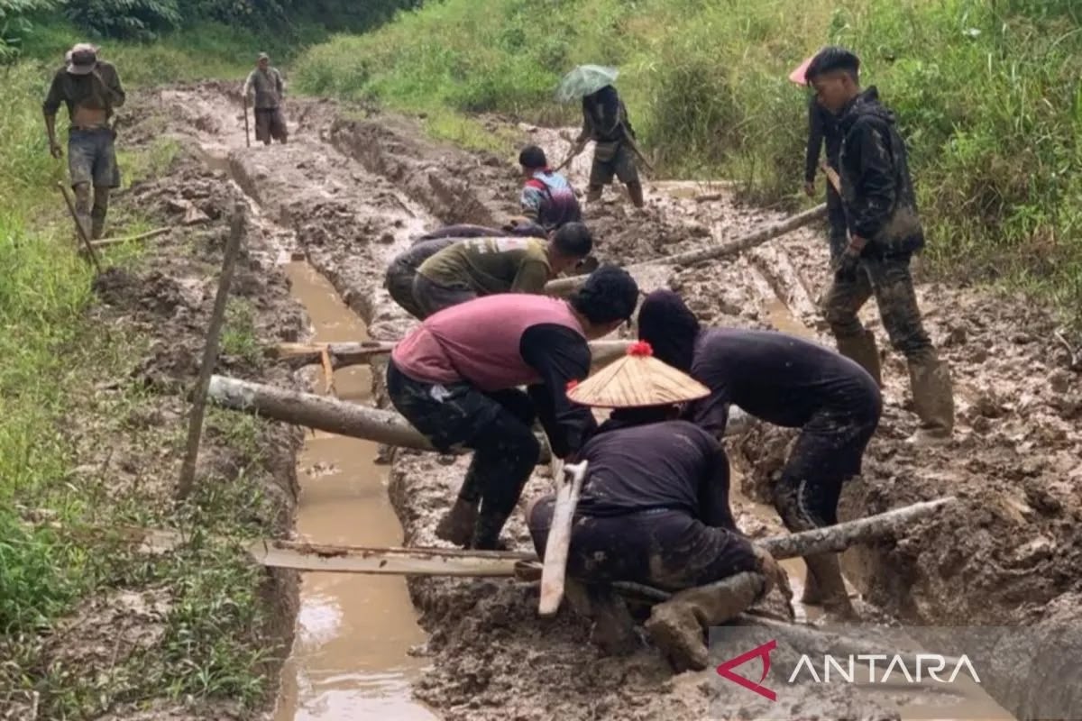 Tanah Longsor Nunukan: Ribuan Warga Terisolasi